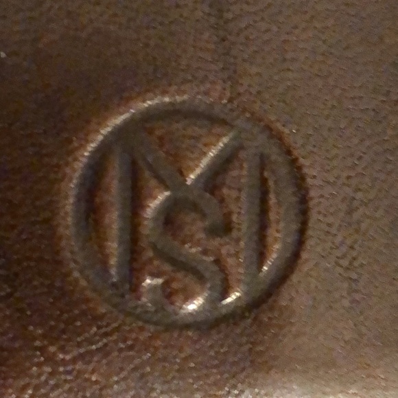 Vintage Hand Made Leather Wallet. Excellent condition. - Picture 2 of 7